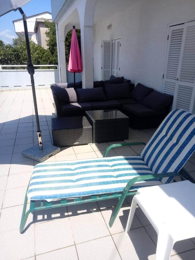 Apartmani Ketryn Crikvenica Exterior foto