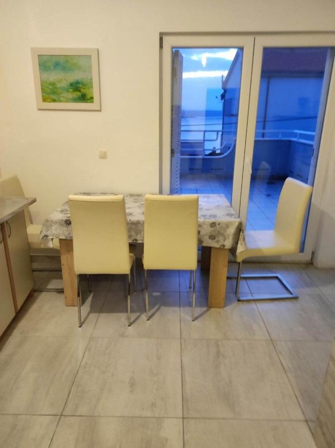 Apartmani Ketryn Crikvenica Exterior foto