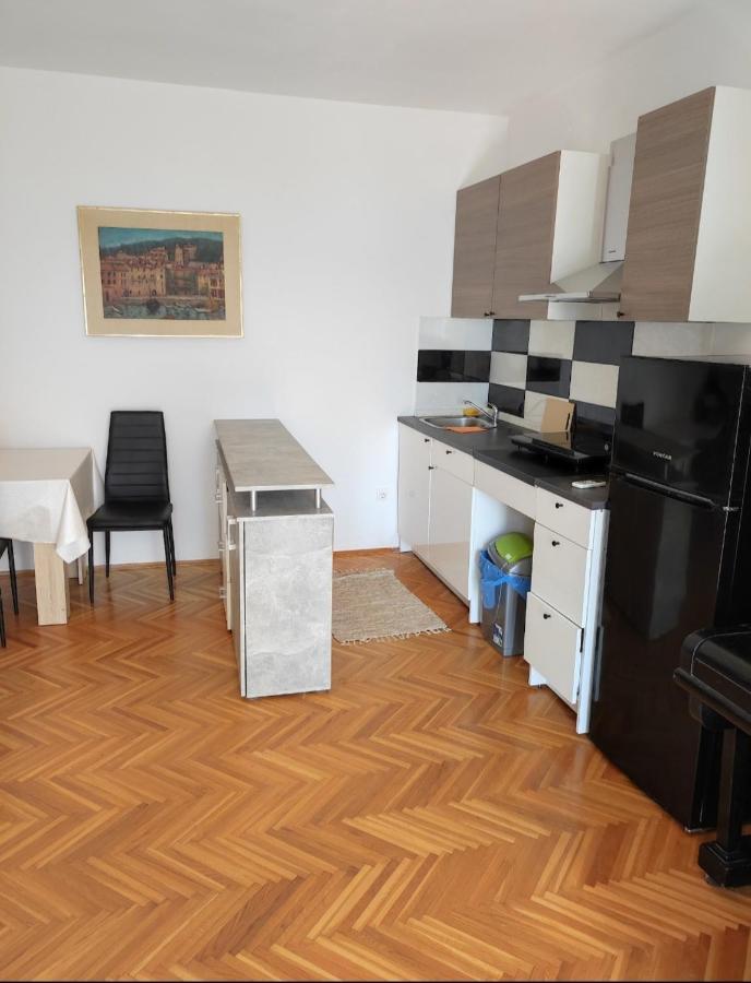 Apartmani Ketryn Crikvenica Exterior foto