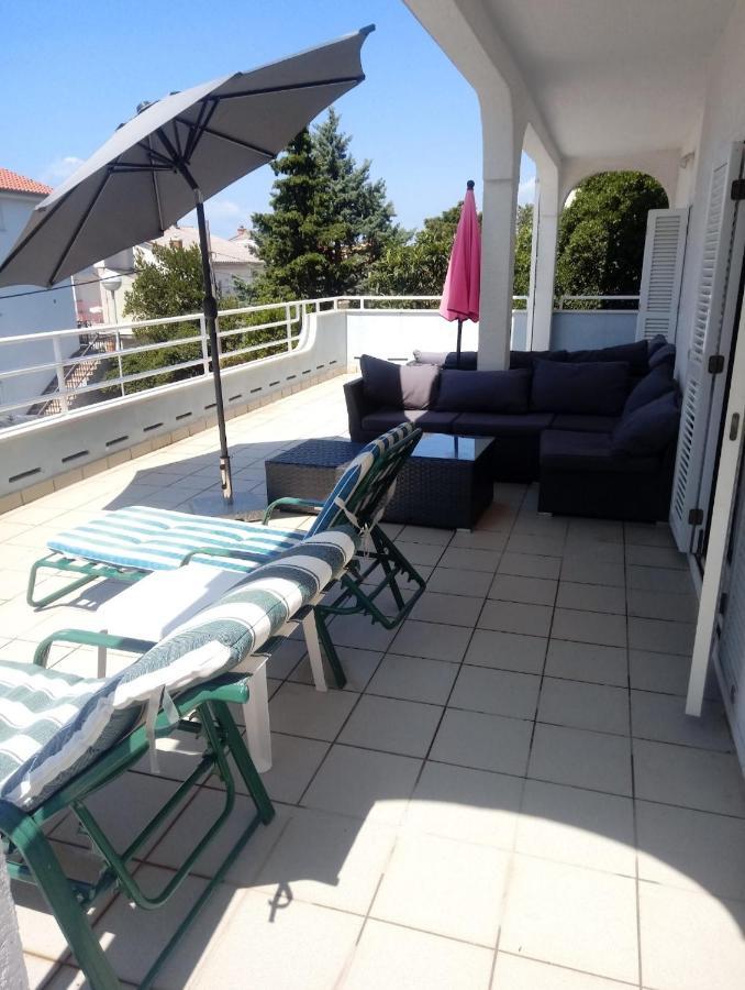 Apartmani Ketryn Crikvenica Exterior foto